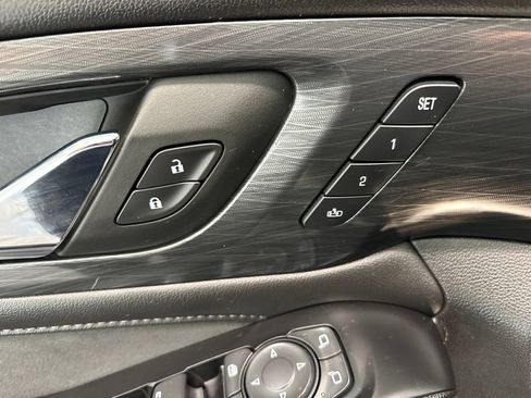 Used 2023 Chevrolet Traverse High Country w/ LPO, Floor Liner Package AWD/4WD image 22