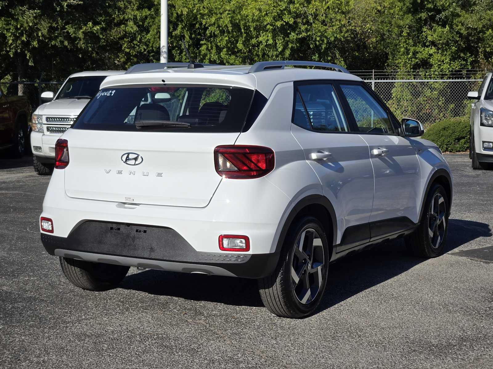 Certified 2026 Hyundai Venue SEL FWD image 7