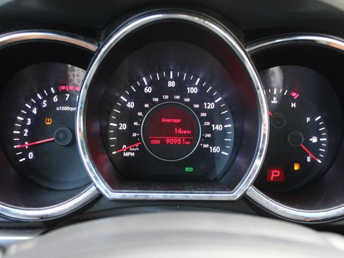 Used 2011 Kia Optima LX w/ Convenience Pkg FWD image 11