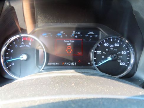 Used 2019 Ford F250 Lariat w/ FX4 Off-Road Package AWD/4WD image 34