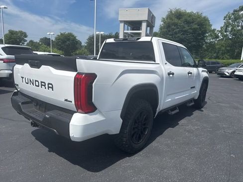 Used 2023 Toyota Tundra SR5 w/ SR5 Convenience Package AWD/4WD image 4