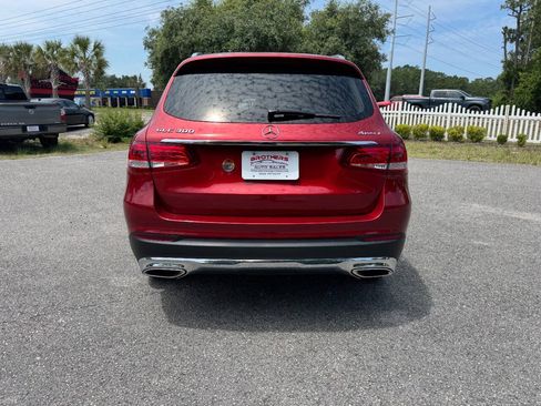 Used 2019 Mercedes-Benz GLC 300 4MATIC image 34