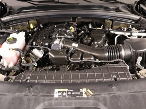 Used 2021 Jeep Grand Cherokee L Limited w/ Luxury Tech Group II image 23