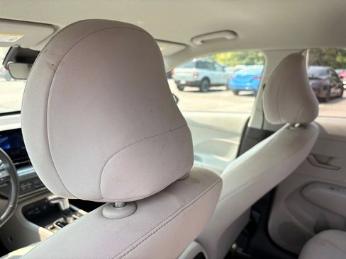 Certified 2025 Hyundai Kona SEL FWD image 26