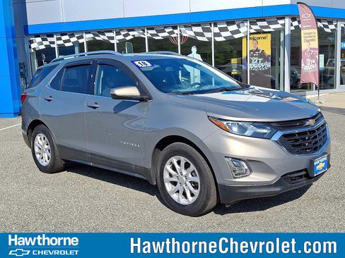Used 2018 Chevrolet Equinox LT w/ Sun & Infotainment Package image 1