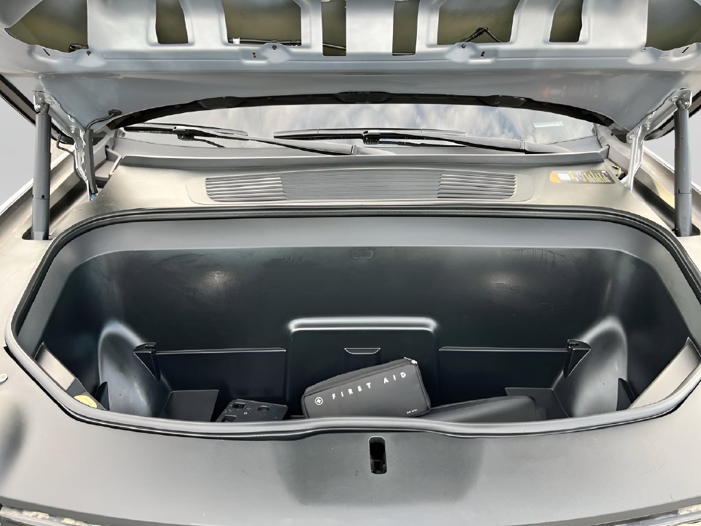Used 2024 Rivian R1S Adventure Dual AWD/4WD image 30