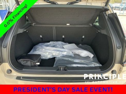 New 2026 Volvo EX30 Cross Country Ultra image 13