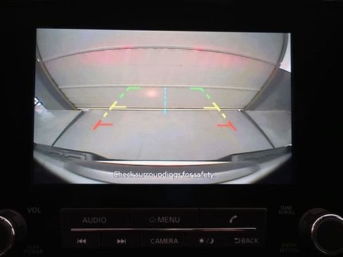 Used 2024 Nissan Frontier SV AWD/4WD image 17