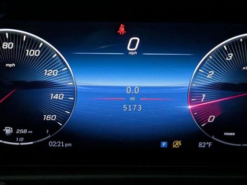 Used 2025 Mercedes-Benz GLB 250 image 14