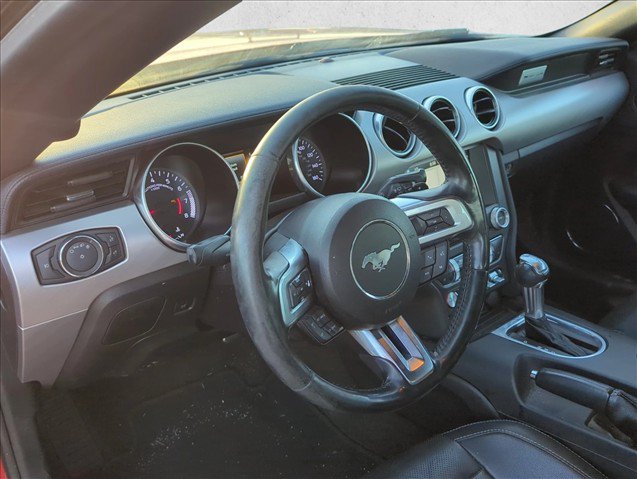 Used 2019 Ford Mustang Premium RWD image 11
