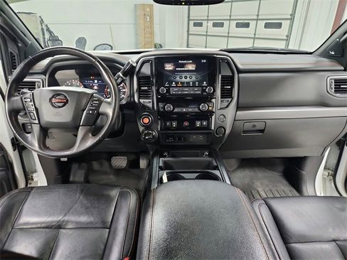 Used 2020 Nissan Titan PRO-4X w/ Pro-4x Convenience Package image 26