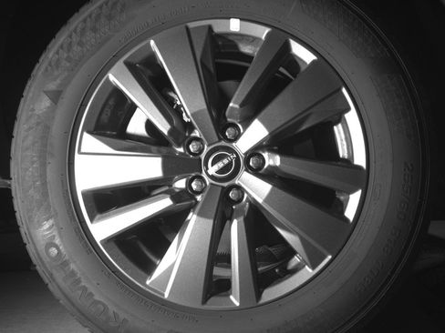 Used 2025 Nissan Pathfinder SV AWD/4WD image 15