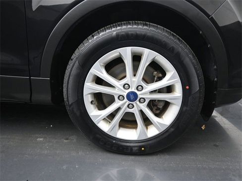 Used 2017 Ford Escape SE image 43