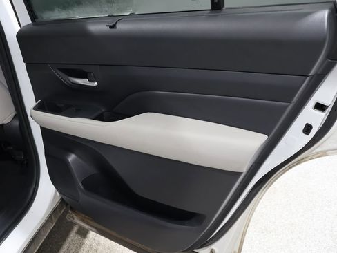 Certified 2024 Toyota Grand Highlander XLE image 24