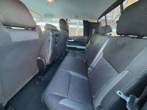 Used 2016 Toyota Tundra SR5 image 19