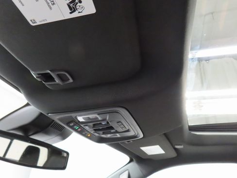 Used 2024 GMC Sierra 2500 AT4 w/ AT4 Preferred Package image 25