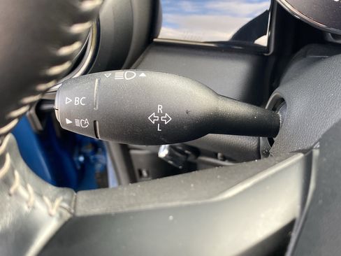 Used 2022 MINI Cooper Cooper image 25