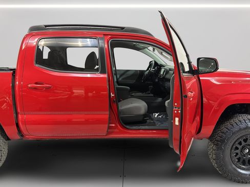 Used 2021 Toyota Tacoma SR w/ SR Convenience Package RWD image 33