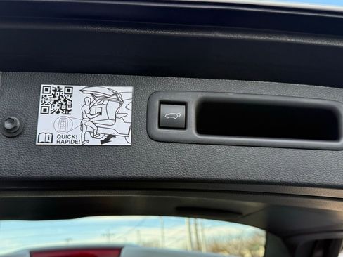 Used 2022 Toyota Highlander Platinum image 30