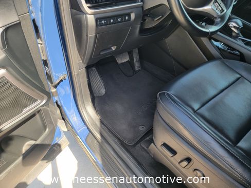 Used 2025 Kia Telluride S image 15