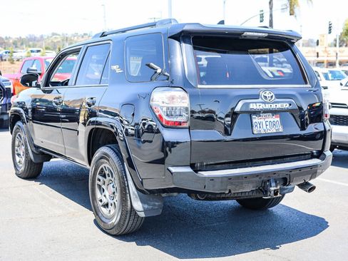 Used 2019 Toyota 4Runner TRD Off-Road Premium AWD/4WD image 21