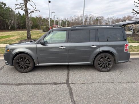 Used 2018 Ford Flex SEL w/ Equipment Group 202A image 3