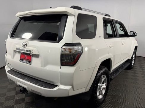 Used 2021 Toyota 4Runner SR5 Premium image 8