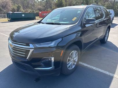 Used 2023 Chevrolet Traverse LT