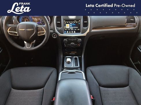 Used 2023 Chrysler 300 Touring w/ Sport Appearance Package image 22