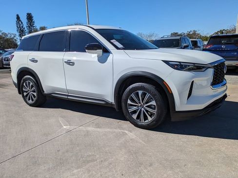 Used 2025 INFINITI QX60 Pure image 2