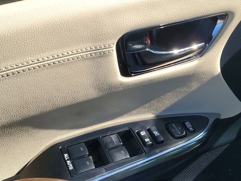 Used 2015 Toyota Avalon XLE image 45