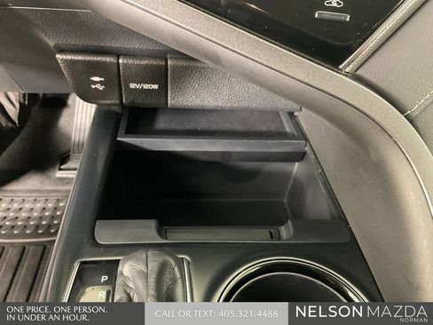 Used 2019 Toyota Camry SE FWD image 37