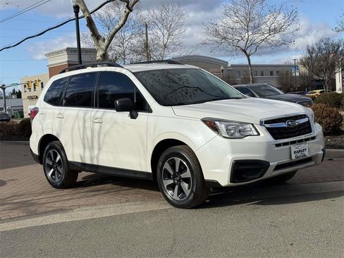 Used 2018 Subaru Forester 2.5i w/ Alloy Wheel Package image 1