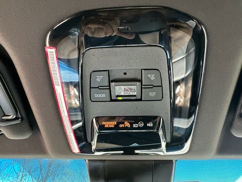 Certified 2023 Toyota Venza Nightshade AWD/4WD image 48