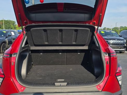 Used 2025 Hyundai Kona SEL FWD image 13