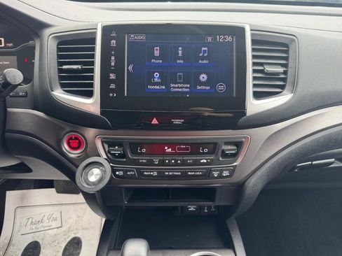 Used 2018 Honda Pilot EX image 9