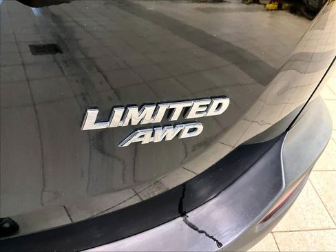 Used 2014 Toyota RAV4 Limited w/ Technology Package image 29