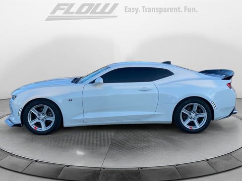 Used 2017 Chevrolet Camaro LT image 5