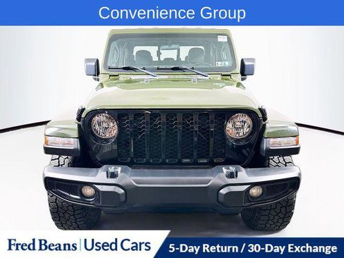 Certified 2022 Jeep Gladiator Willys image 2