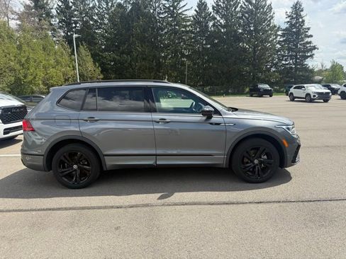 Used 2024 Volkswagen Tiguan SE R-Line image 5