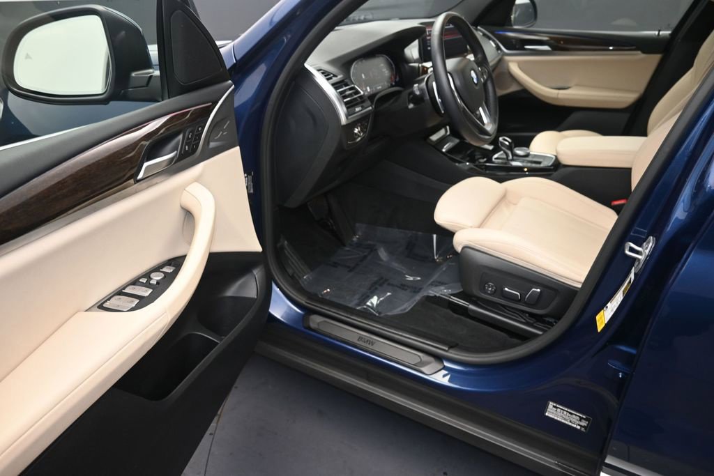 Used 2024 BMW X3 sDrive30i w/ Premium Package RWD image 11