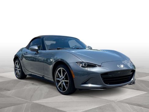 Used 2022 MAZDA MX-5 Miata Grand Touring w/ Weather Package RWD image 2
