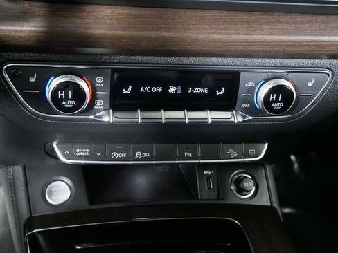 Used 2023 Audi Q5 2.0T Premium Plus w/ Premium Plus Package AWD/4WD image 26