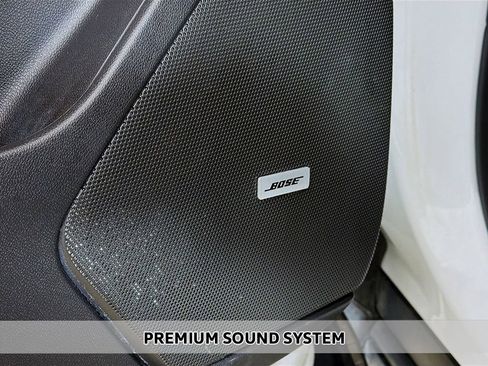 Used 2023 Cadillac XT6 Premium Luxury w/ Technology Package image 5