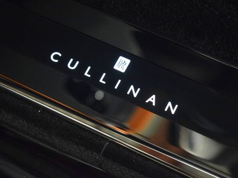 New 2026 Rolls-Royce Cullinan image 41