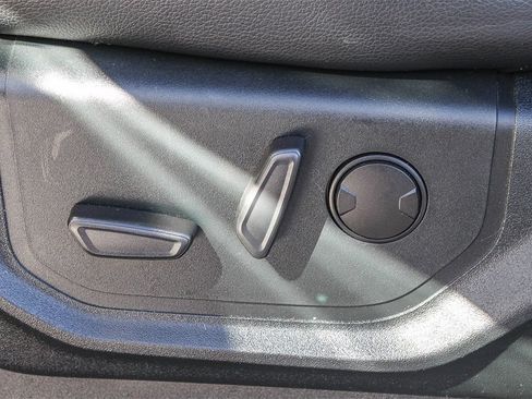 Used 2020 Ford F350 Lariat w/ Lariat Ultimate Package image 28