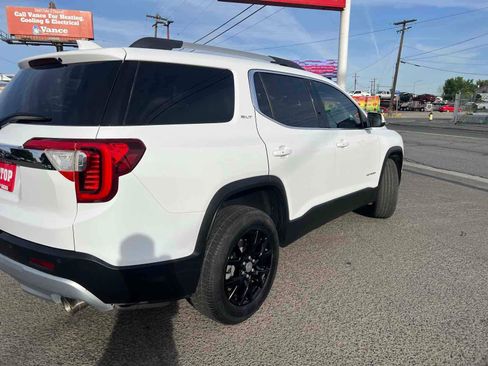Used 2021 GMC Acadia SLT w/ Technology Package FWD image 5