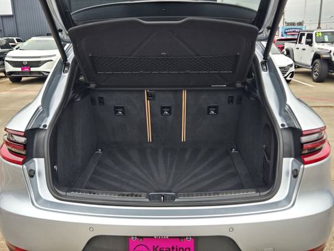 Used 2017 Porsche Macan AWD/4WD image 11