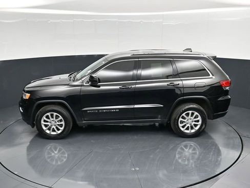 Certified 2022 Jeep Grand Cherokee Laredo E AWD/4WD image 46
