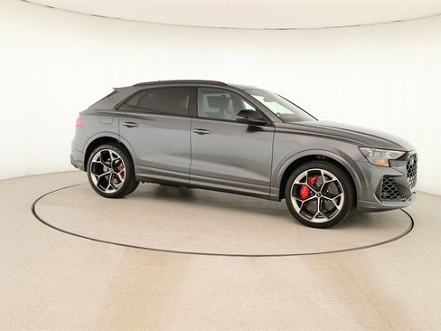 New 2026 Audi RS Q8 performance image 9